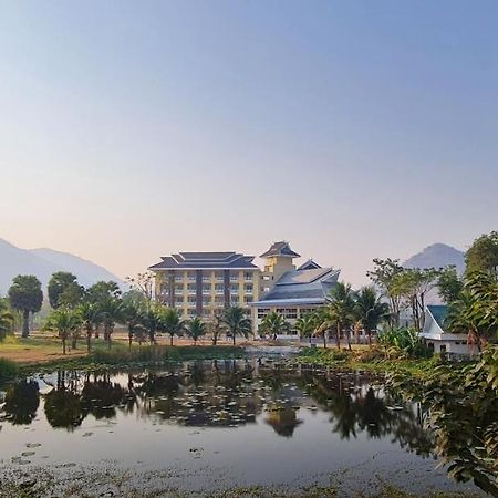 Phu Pha Phung Resort Suan Phueng Buitenkant foto