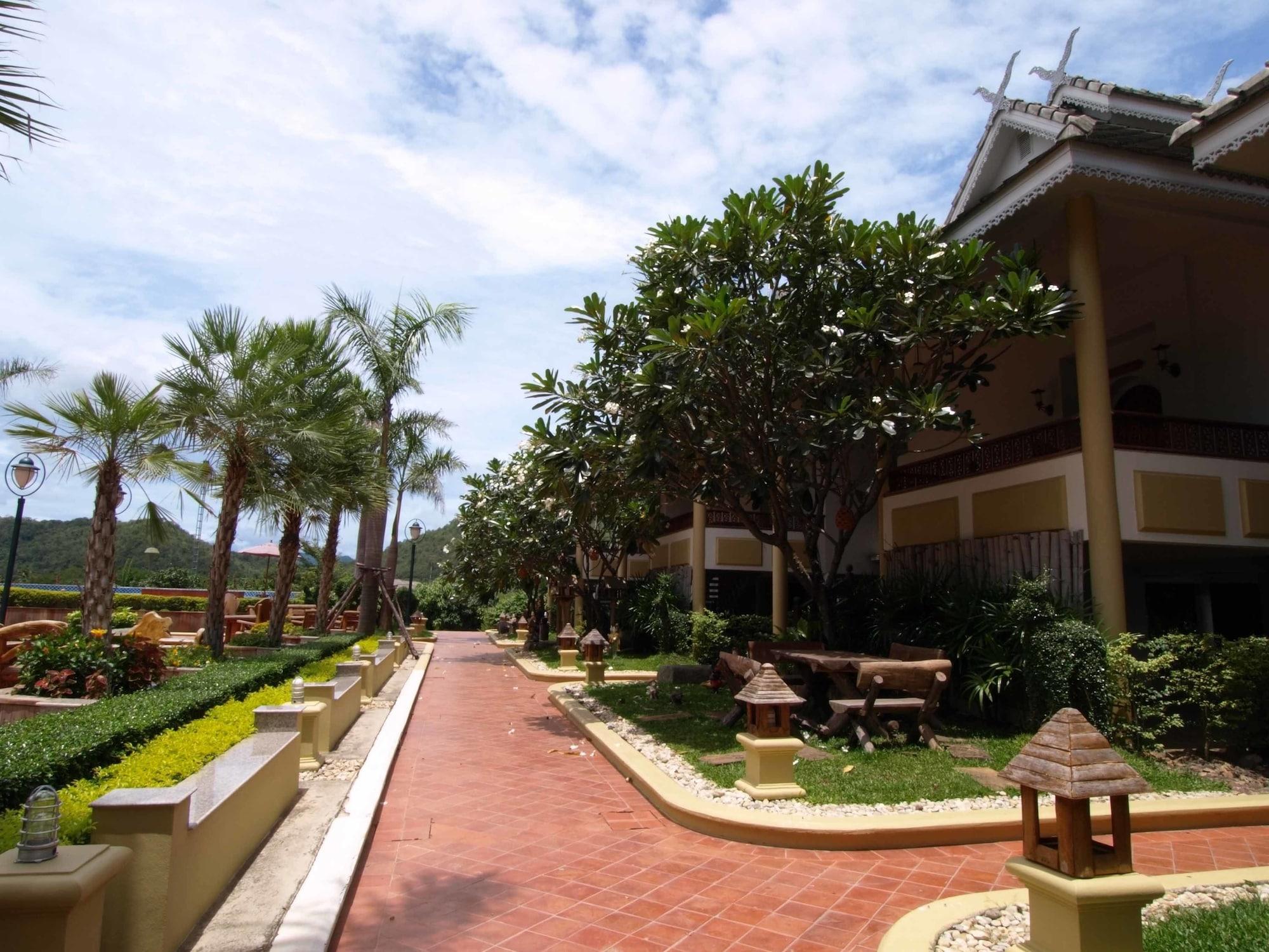Phu Pha Phung Resort Suan Phueng Buitenkant foto