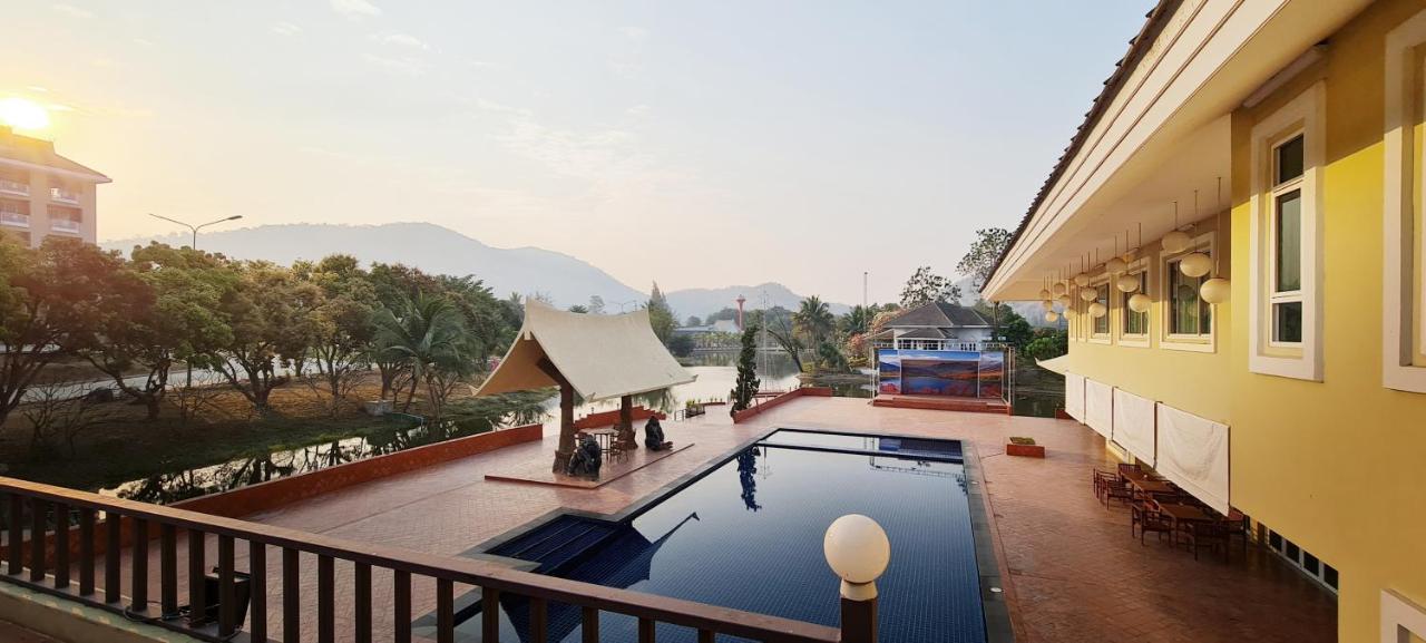 Phu Pha Phung Resort Suan Phueng Buitenkant foto