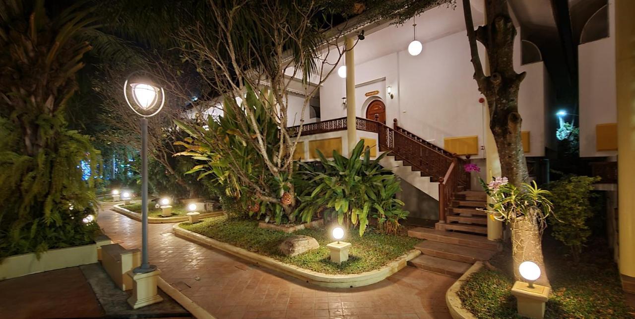 Phu Pha Phung Resort Suan Phueng Buitenkant foto