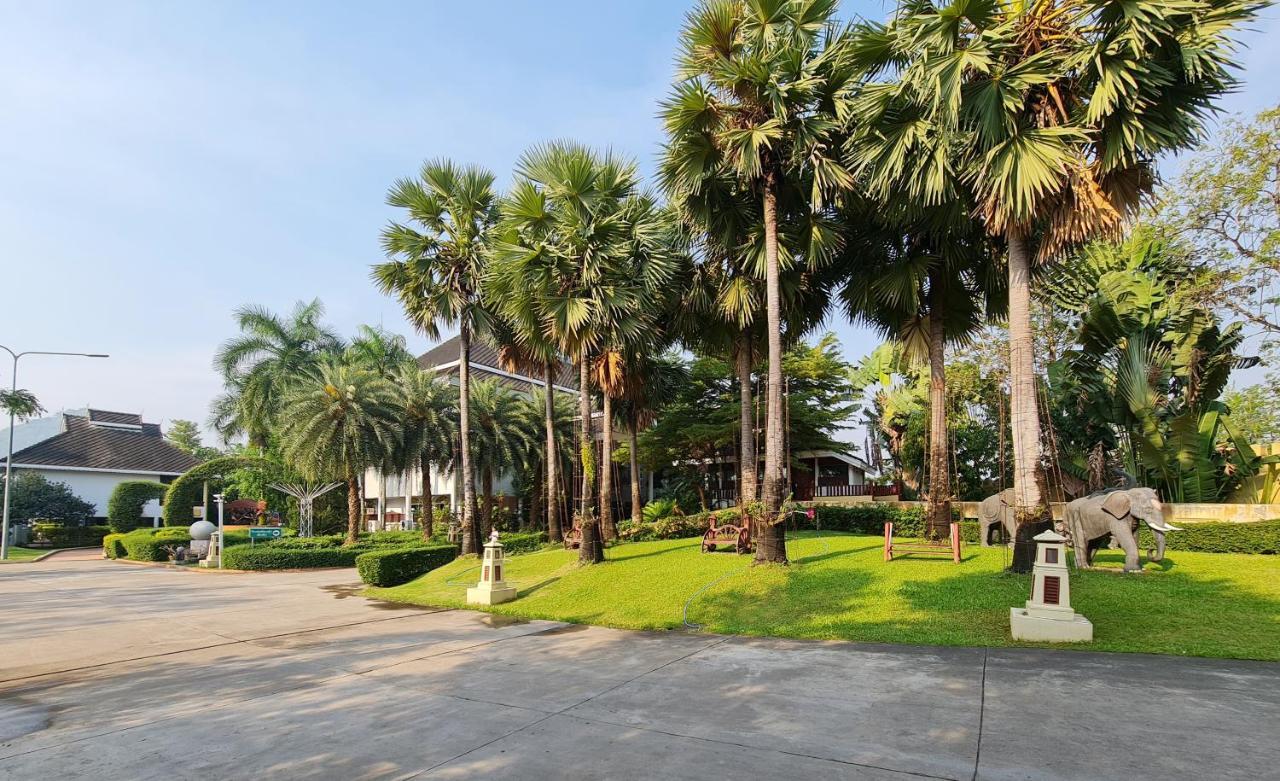 Phu Pha Phung Resort Suan Phueng Buitenkant foto