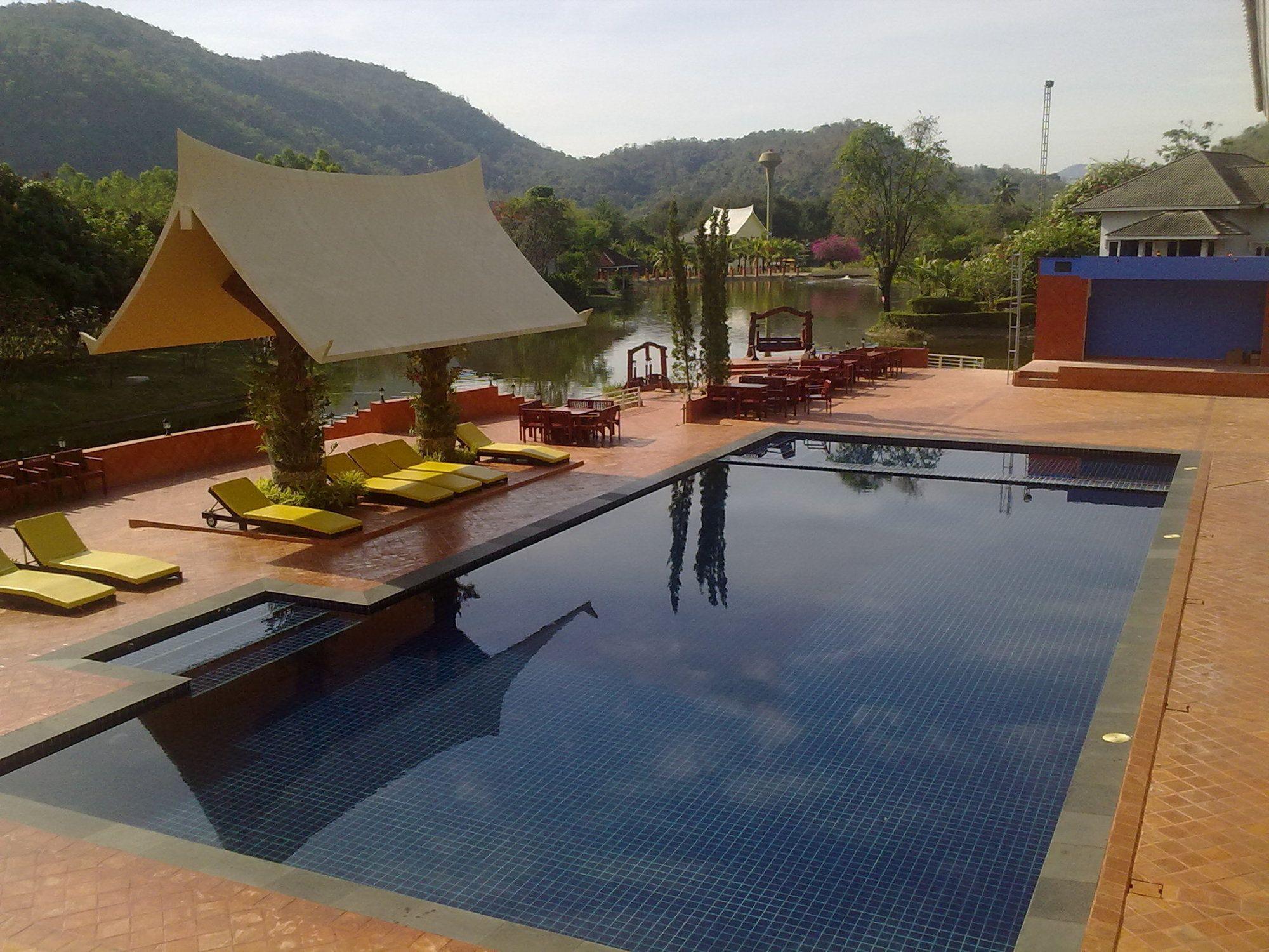 Phu Pha Phung Resort Suan Phueng Buitenkant foto